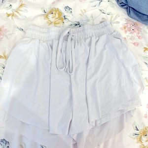 altar d’state flowy shorts